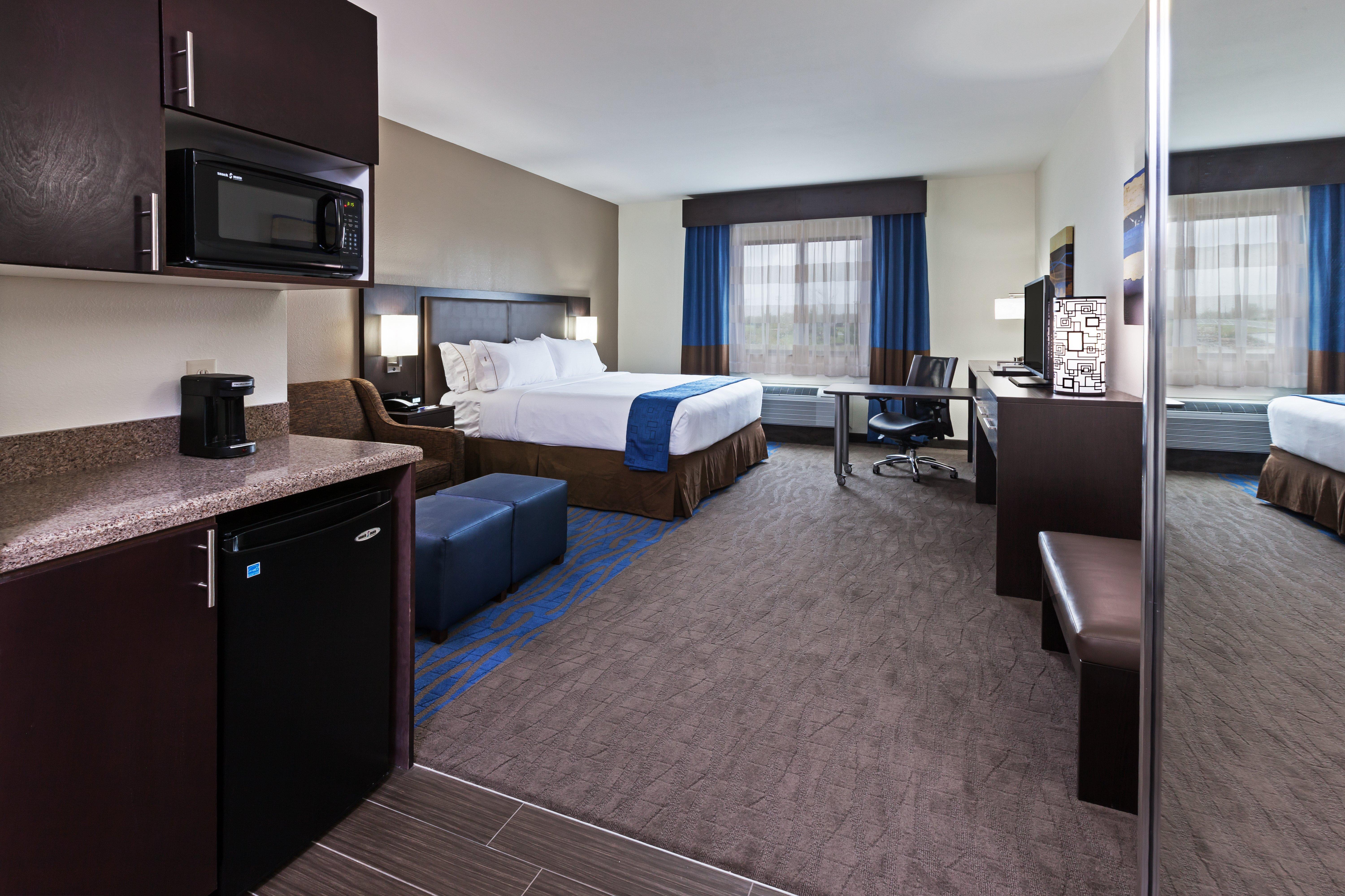 Holiday Inn Express & Suites Glenpool By Ihg Exterior photo